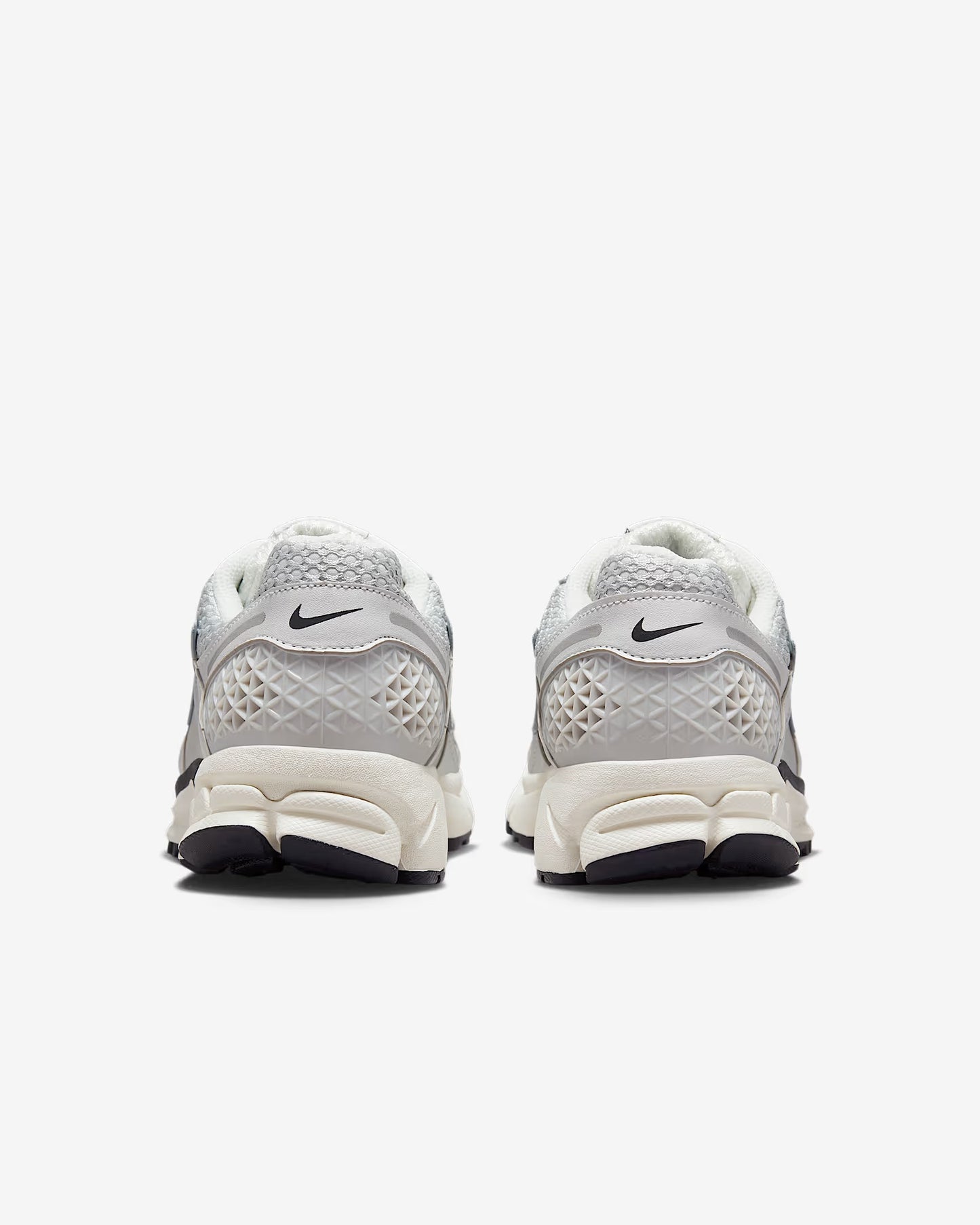 Nike Vomero Zoom 5 Chrome