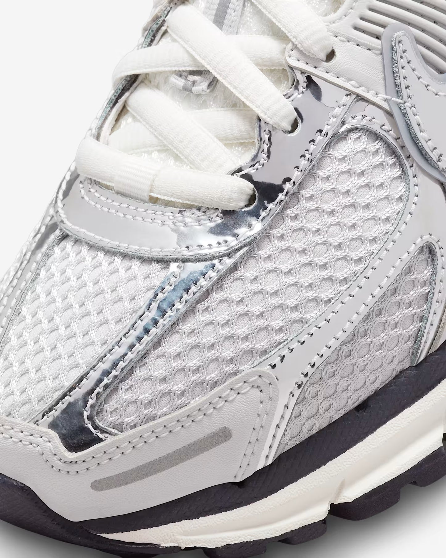 Nike Vomero Zoom 5 Chrome