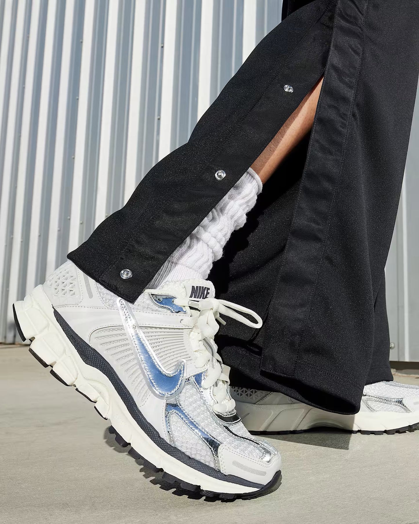 Nike Vomero Zoom 5 Chrome